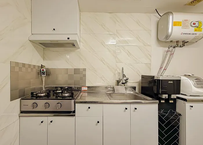 8near Gimpo Airport, Single Room, 20 Minutes To Hongdae, Goshiwon, Guest Room, Shared Bathroom * Seoul
