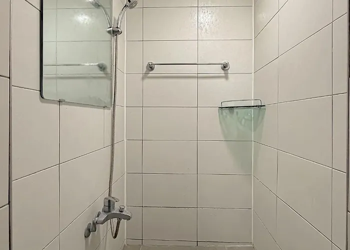 8near Gimpo Airport, Single Room, 20 Minutes To Hongdae, Goshiwon, Guest Room, Shared Bathroom *