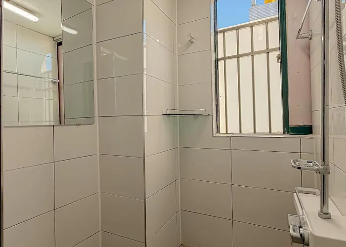 Apartment 8near Gimpo Airport, Single Room, 20 Minutes To Hongdae, Goshiwon, Guest Room, Shared Bathroom Seoul